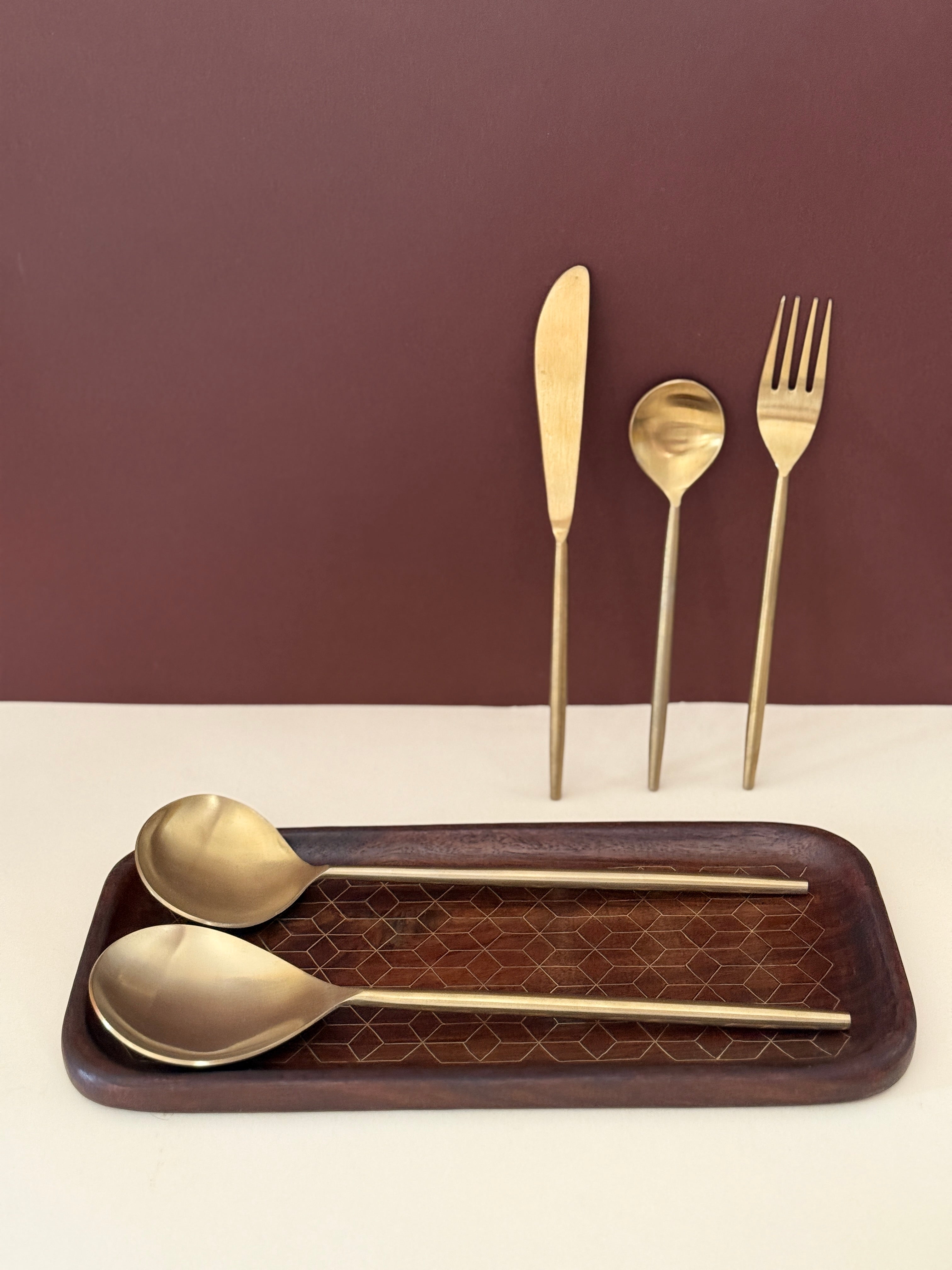 Svarna Stainless Steel Serving Spoons (Set of 2) – Gold